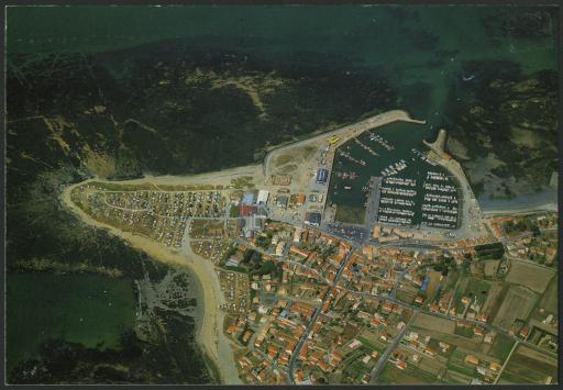 Le port de l'Herbaudière : vues aériennes (vues 1-9), en direction de l'entrée du port (vues 10-38), en direction de la côte (vues 39-57) / Heurtier phot. (vue 2), Herlec phot. (vue 4), R. Delvert phot. (vue 7), Atlantic Zoom phot. (vue 57).